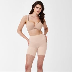 SPANX▪️Power Series Spanxsculpt Seamless Mid Thigh Short in Soft Nude